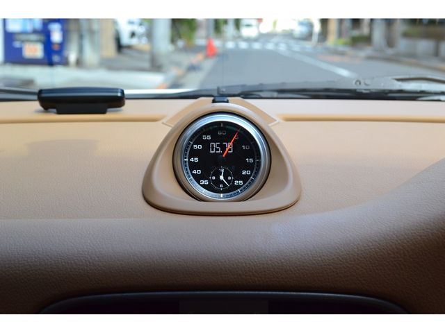 Porsche 911 2010-04 8362-15