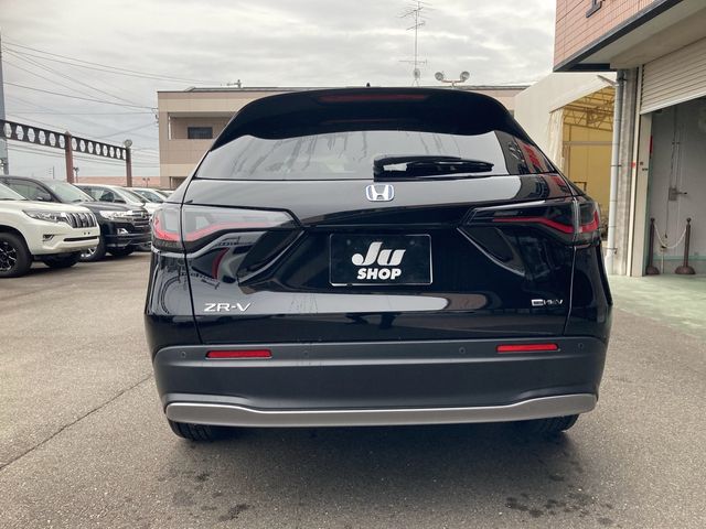 Honda ZR-V 2023-11 195409-5
