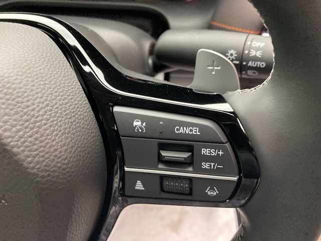 Honda ZR-V 2023-11 195409-13