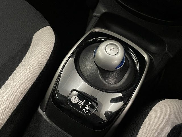 Nissan NOTE 2019-08 24265-20