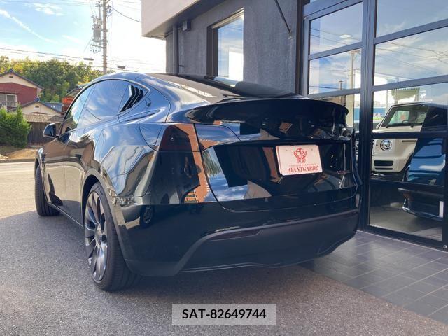 Tesla MODEL Y 2023-04 202069-5