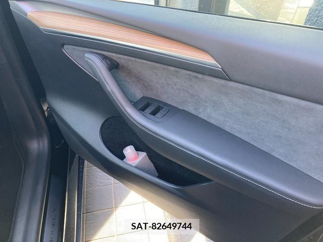 Tesla MODEL Y 2023-04 202069-9