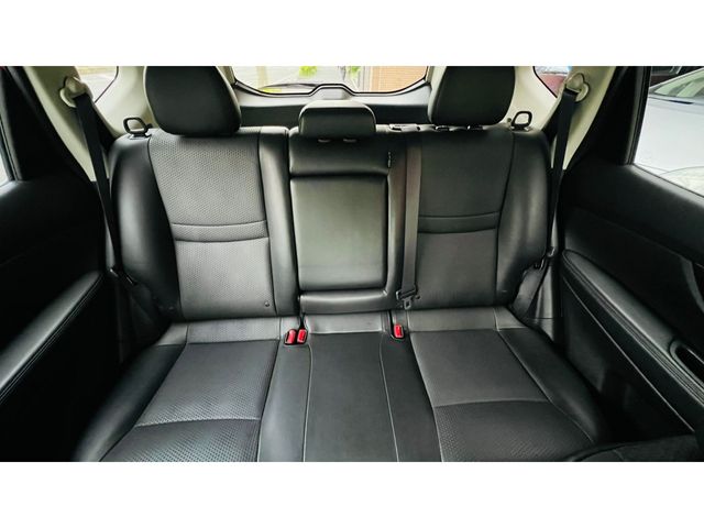 Nissan X-TRAIL 2016-11 685-18