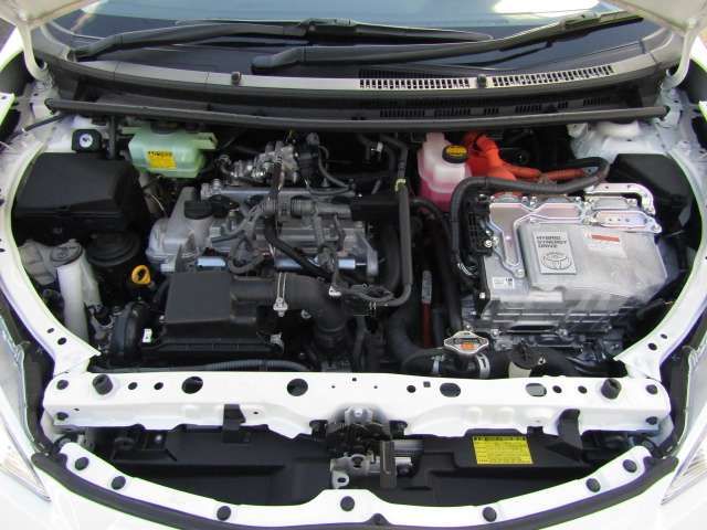 Toyota AQUA 2012-06 182421-19