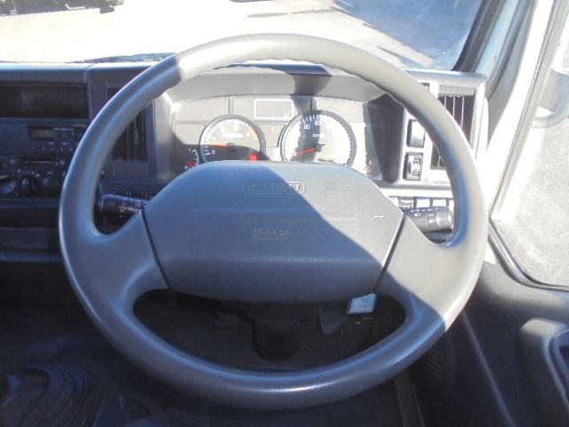 Isuzu ELF TRUCK 2008-12 251-1