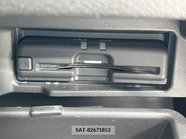 Nissan SERENA 2021-05 284125-6