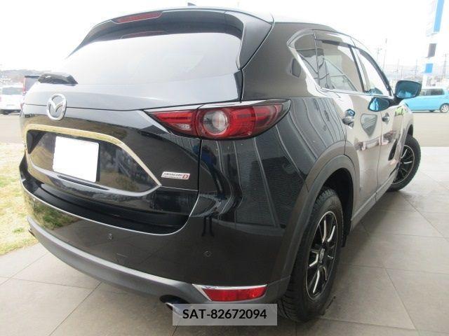 Mazda CX-5 2018-03 296431-1