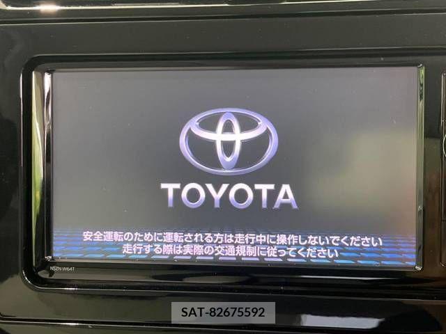 Toyota PRIUS 2016-06 380077-3