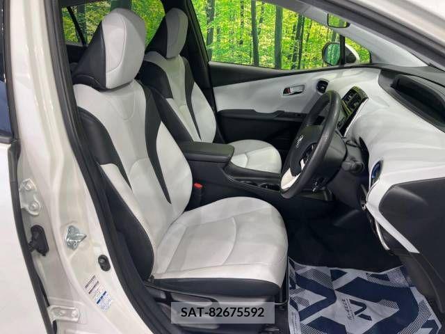 Toyota PRIUS 2016-06 380077-11