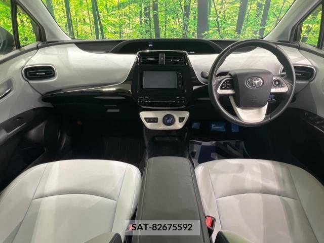 Toyota PRIUS 2016-06 380077-1
