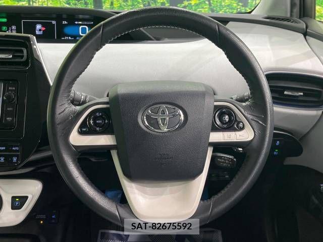 Toyota PRIUS 2016-06 380077-8