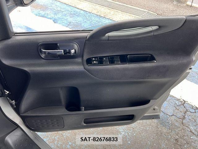 Nissan SERENA 2010-05 285273-15
