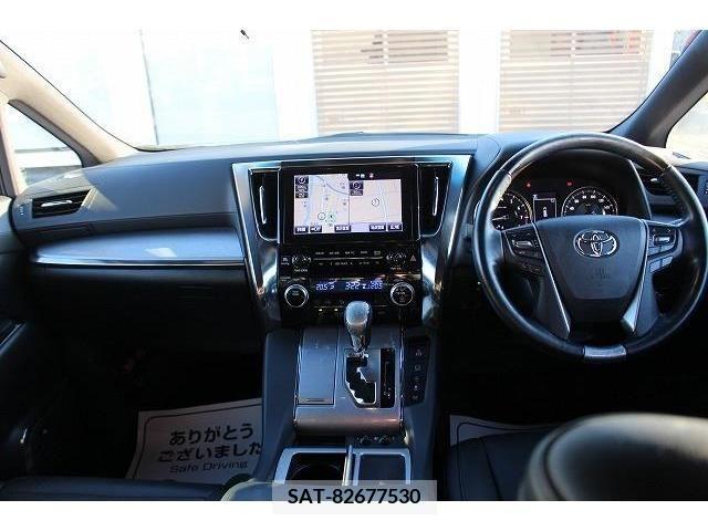 Toyota VELLFIRE 2018-04 208635-14