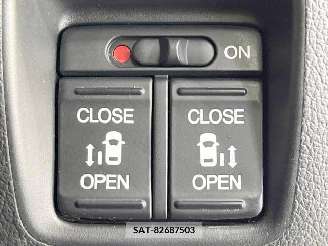 Honda N BOX CUSTOM 2017-05 306701-5