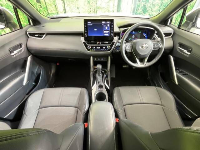 Toyota COROLLA CROSS 2022-10 12087-1