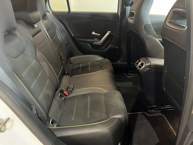 Mercedes Benz A-CLASS 2018-12 192767-9