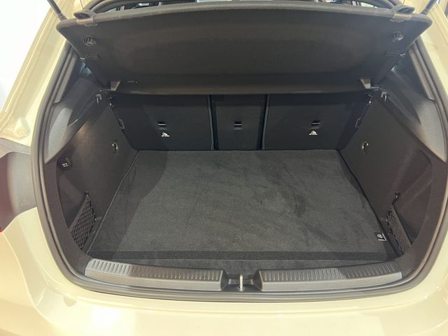 Mercedes Benz A-CLASS 2018-12 192767-10