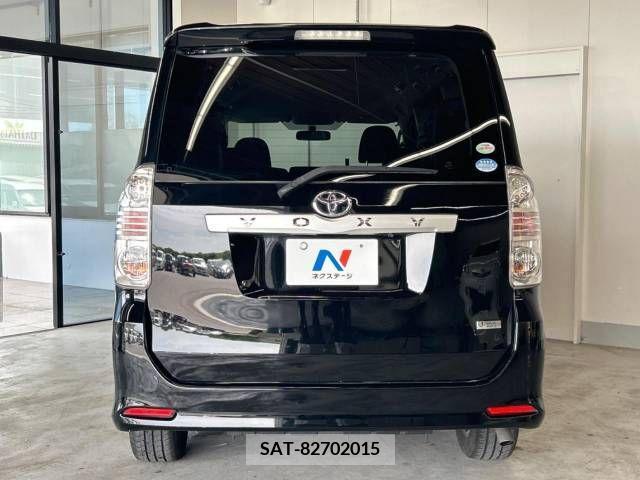 Toyota VOXY 2009-11 327833-15
