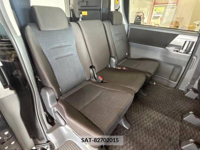Toyota VOXY 2009-11 327833-8