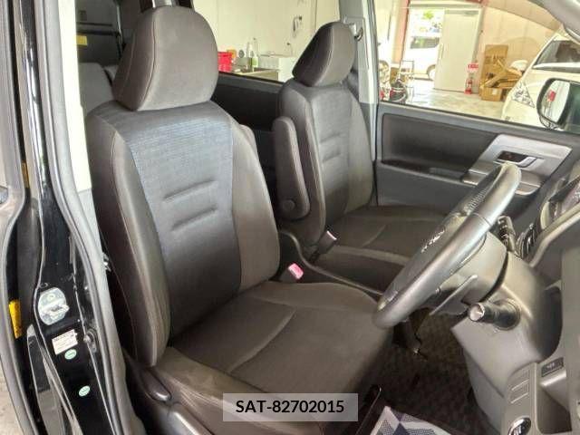 Toyota VOXY 2009-11 327833-7