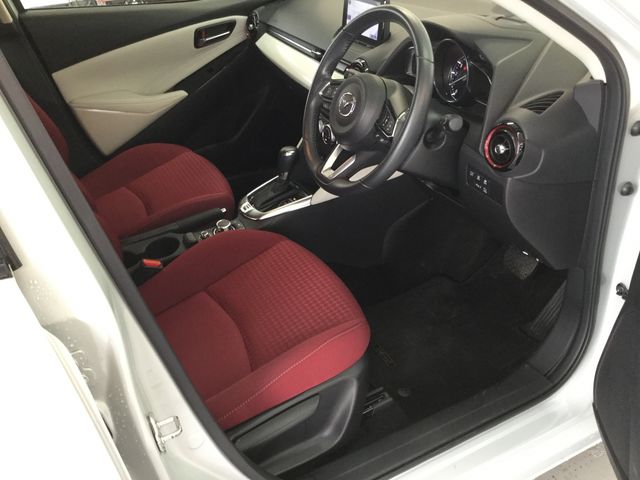 Mazda DEMIO 2018-11 192766-12