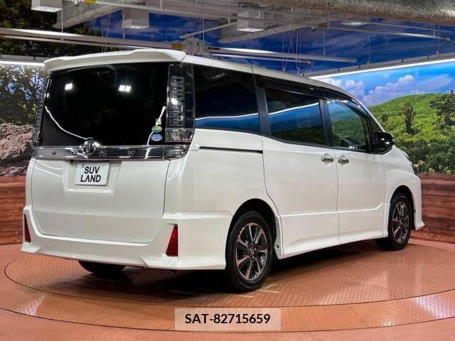 Toyota VOXY 2018-12 289286-17