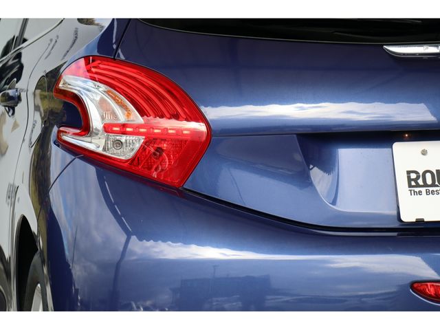 Peugeot 208 2012-11 196458-6