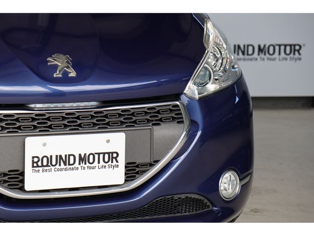 Peugeot 208 2012-11 196458-4