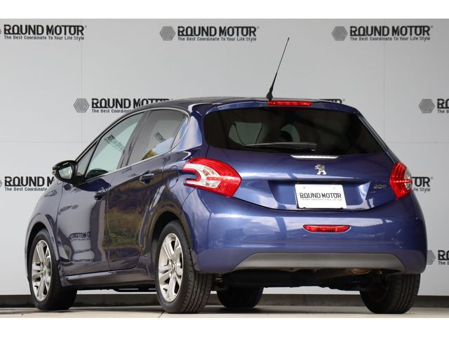 Peugeot 208 2012-11 196458-1