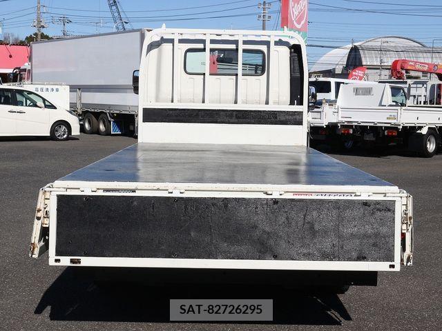 Hino DUTRO 2013-03 217416-13