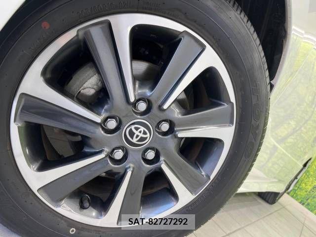 Toyota VOXY 2021-04 228419-14