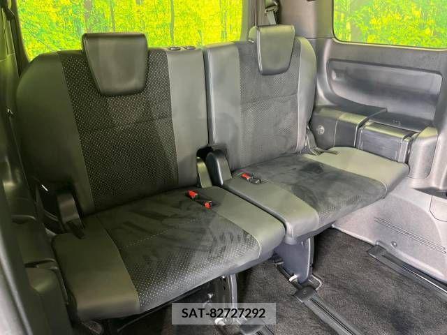 Toyota VOXY 2021-04 228419-10