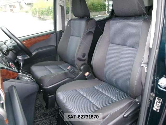 Toyota VOXY 2015-09 205255-11