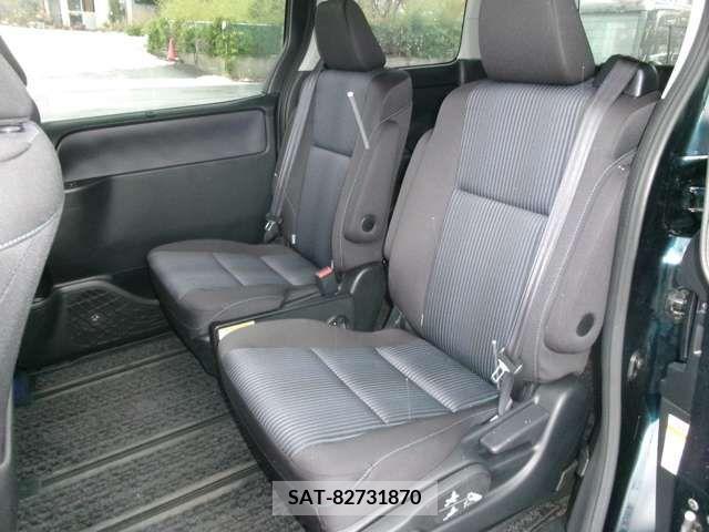 Toyota VOXY 2015-09 205255-12