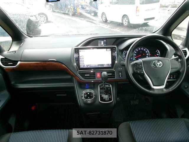 Toyota VOXY 2015-09 205255-8