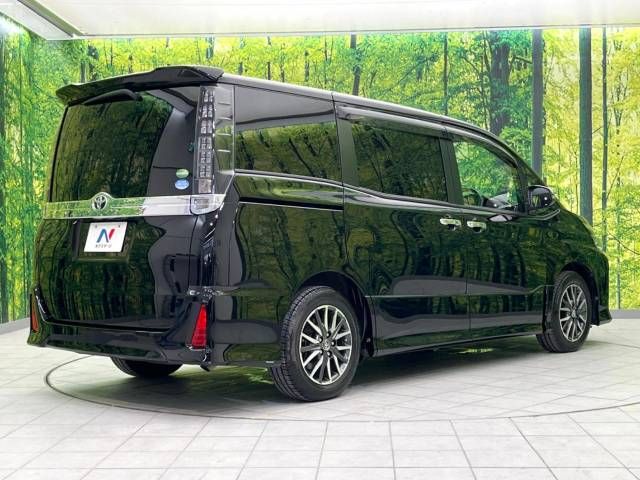 Toyota VOXY 2014-12 11930-18