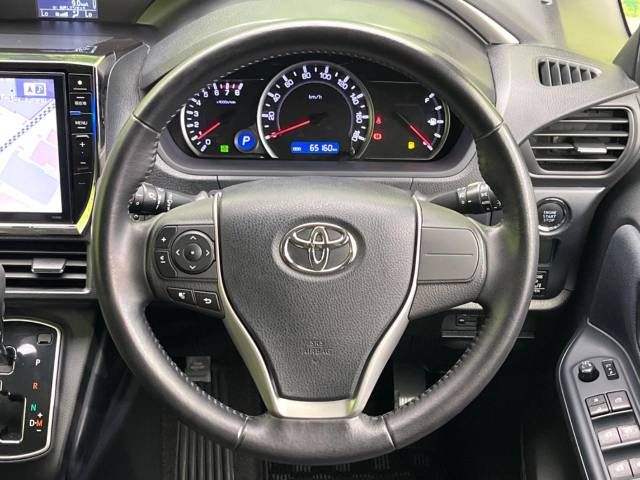 Toyota VOXY 2014-12 11930-12