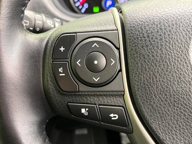 Toyota VOXY 2014-12 11930-7