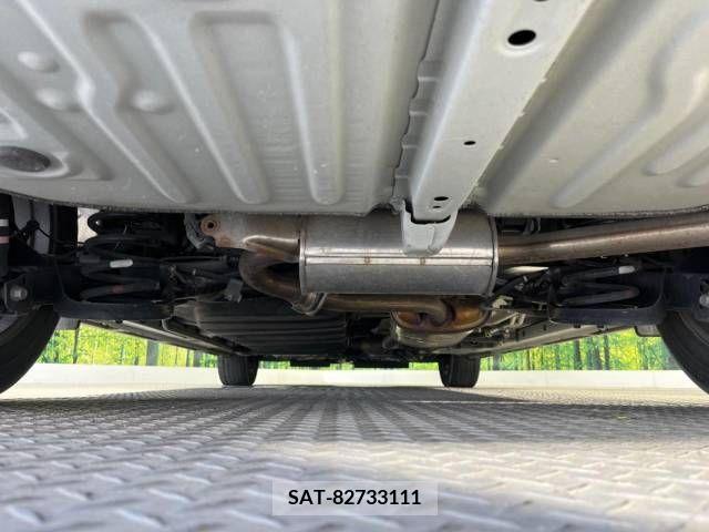 Toyota NOAH 2019-08 321637-19