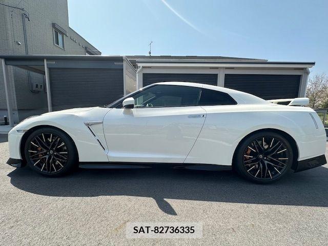Nissan GT-R 2019-08 243902-7