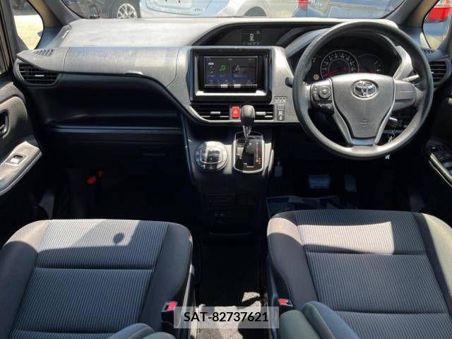 Toyota NOAH 2020-04 331148-1