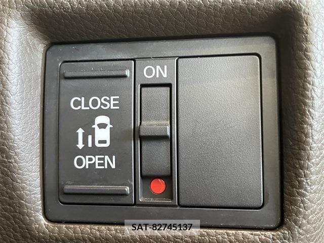 Honda N BOX 2022-06 364492-17