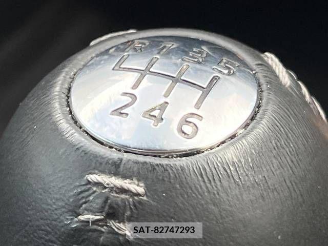 Mazda ROADSTER 2022-10 215973-2