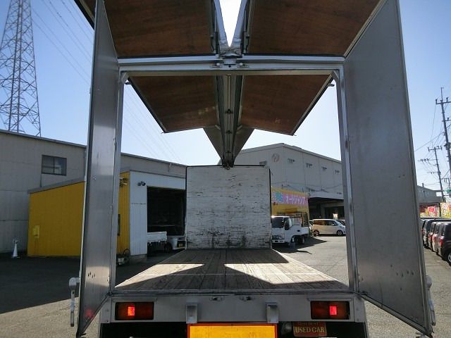 Hino RANGER 2007-08 195840-18
