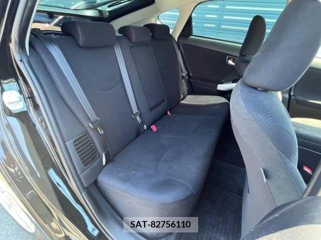 Toyota PRIUS 2015-08 393425-9