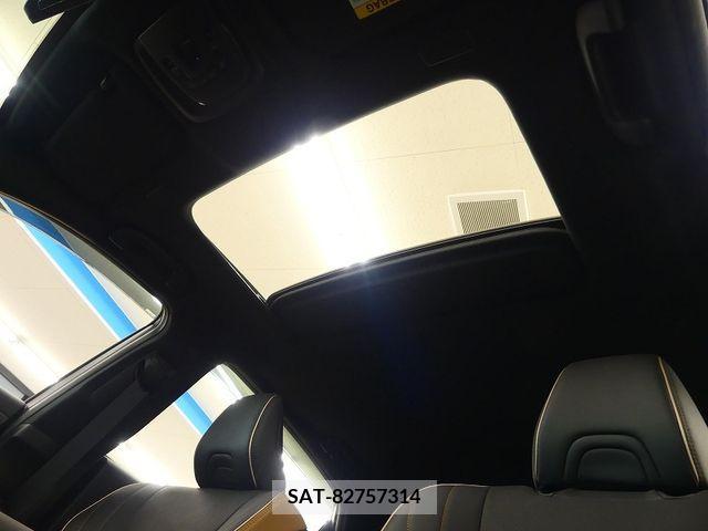 Toyota CROWN 2023-01 222075-3