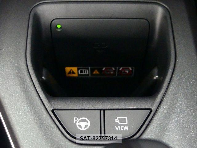 Toyota CROWN 2023-01 222075-13