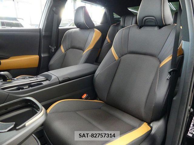 Toyota CROWN 2023-01 222075-17