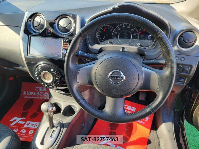 Nissan NOTE 2013-08 208391-7