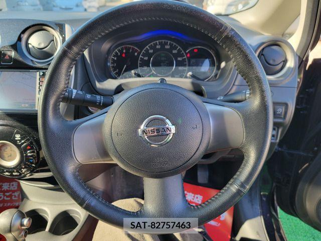 Nissan NOTE 2013-08 208391-11